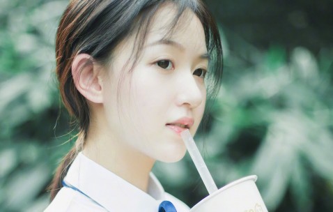 了解排卵期，女孩子何时进入生育高峰